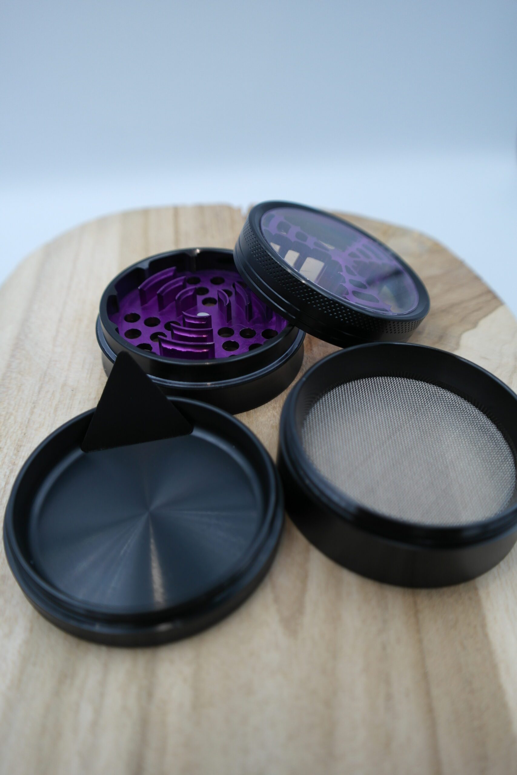 Grinder "Krypton" Kush Bong – Image 4