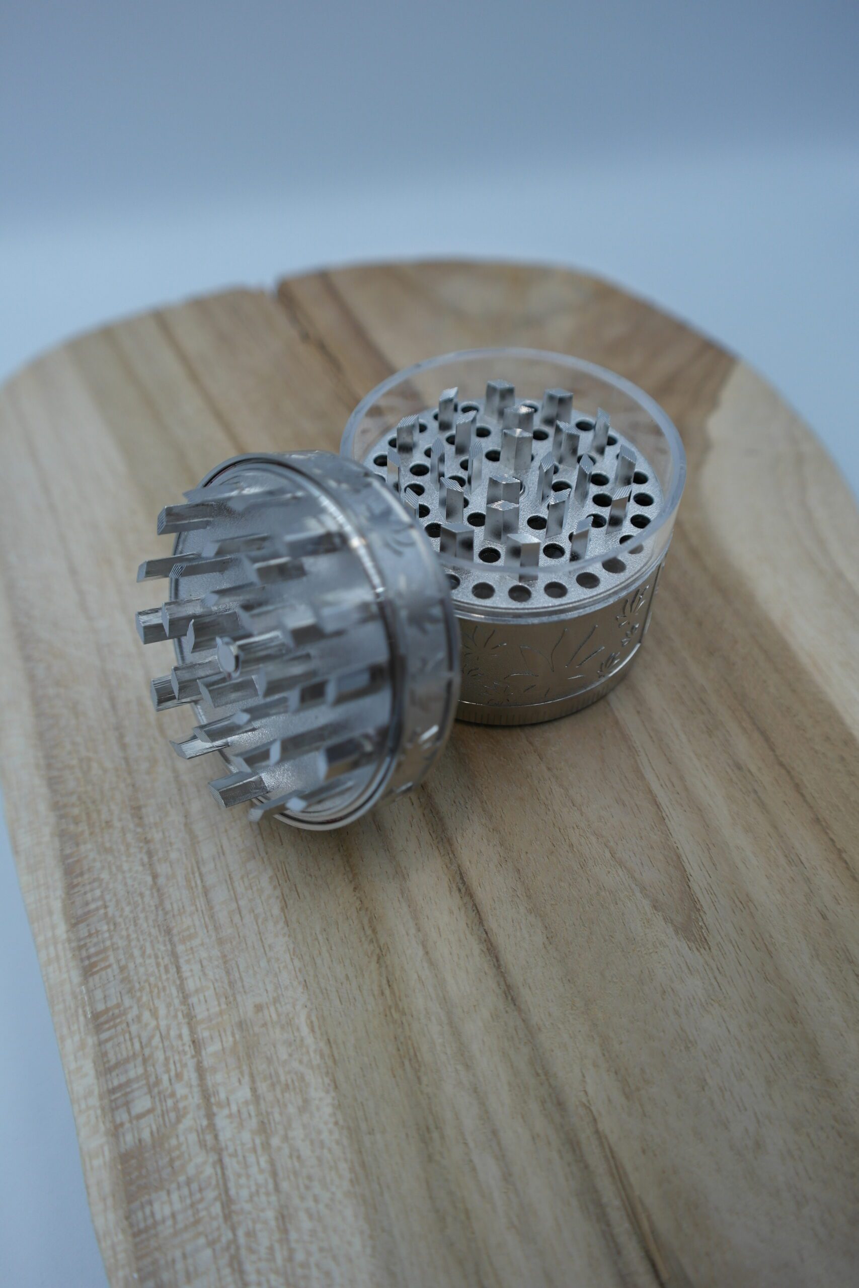 Grinder Métal Dark Cannabis – Image 4