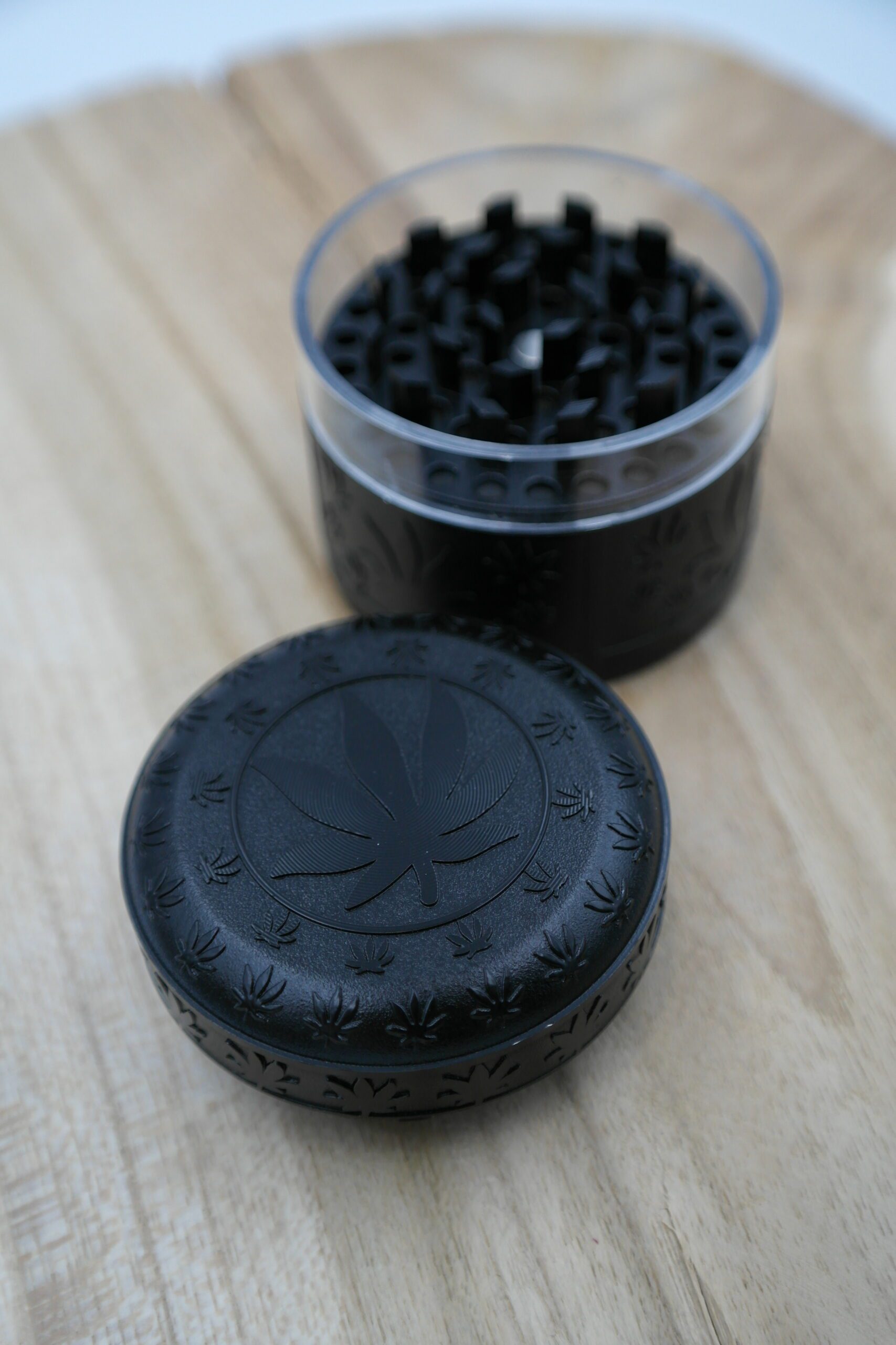 Grinder Métal Dark Cannabis – Image 3