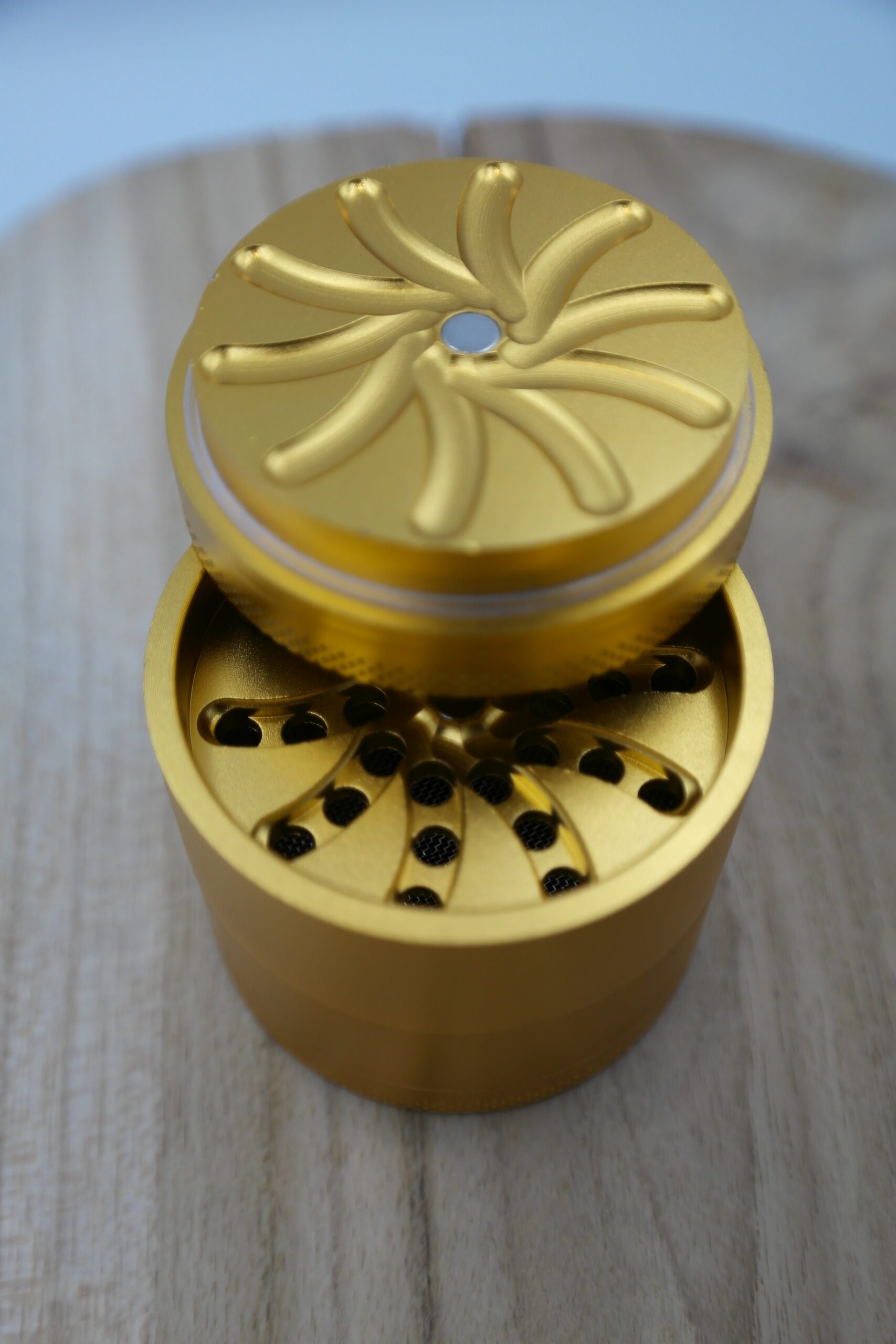 Grinder Spiral Gold – Image 2